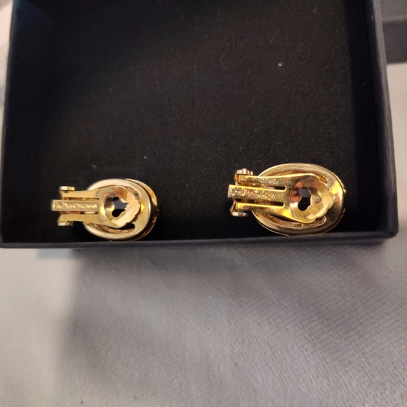 VINTAGE WITH COA Dior Gold and Amethyst Clip-On Earrings EUC with Dust Bag - Picture 3 of 8